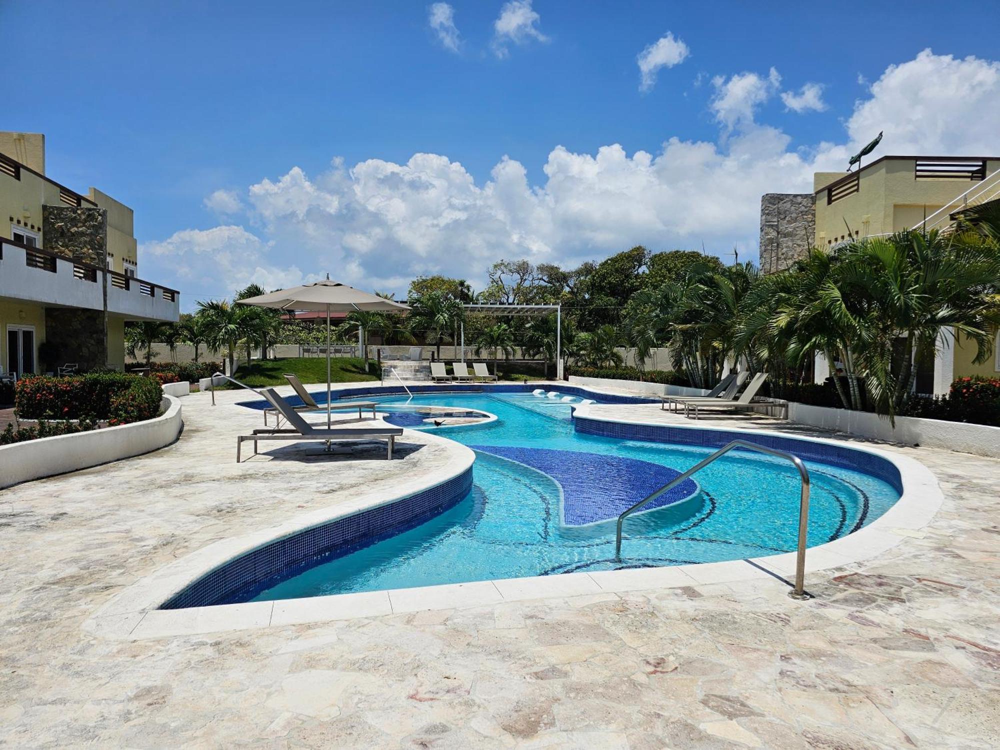 Las Palmas Joliet Corozal  Ngoại thất bức ảnh